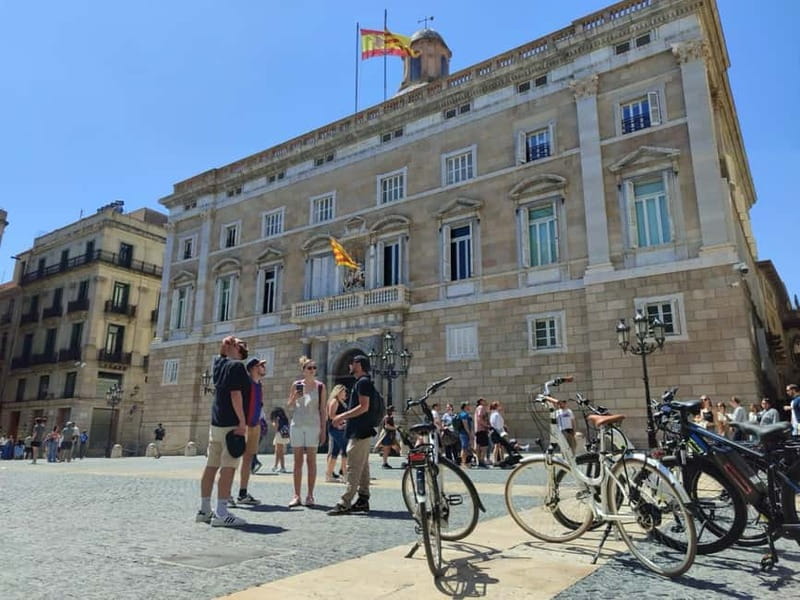 Barcelona: Bike or eBike Tour, Top Sights & Local Insights - How safe and social is the ride?