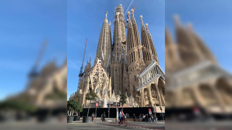 Barcelona Bike Tour: Iconic Sights & Hidden Spots - What $25 gets you