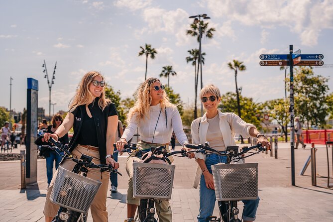 Barcelona E-Bike, Cable Car & Boat - The Gothic Quarter and the promised Gaudí sights