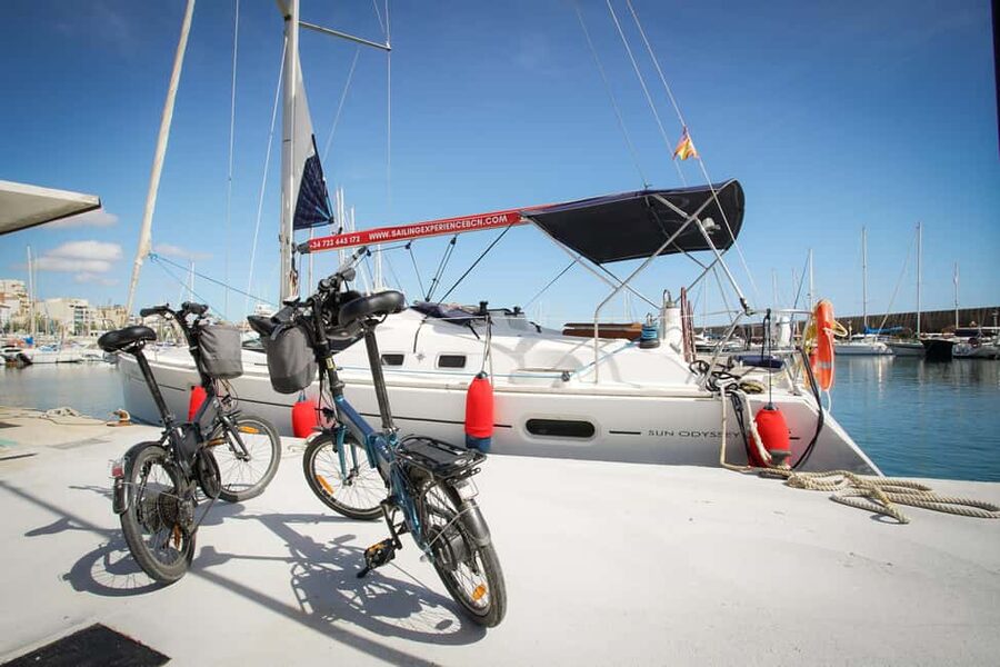 Barcelona: E-Bike, Montjuic Cable Car,and Sailing Experience - Key points at a glance