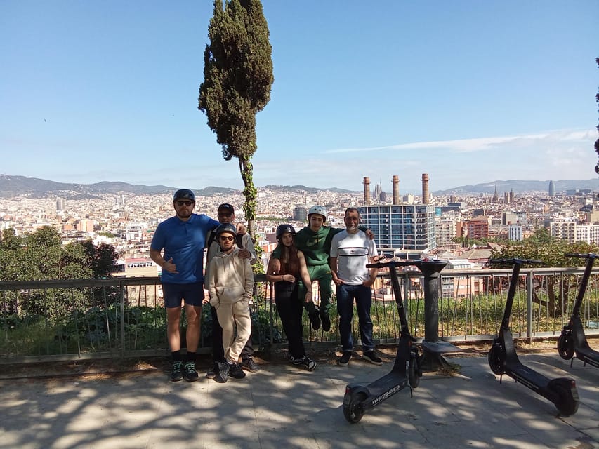 Barcelona: e-scooter and Bike tour - El Cap de Barcelona and the Columbus Monument