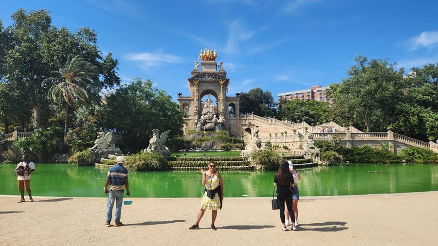 Barcelona: e-scooter and Bike tour - Montjuïc for Barcelona’s broadest views