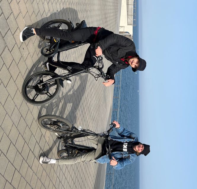 Barcelona: Gaudi Guided E-Bike Tour - Along Barcelona’s promenade and waterfront