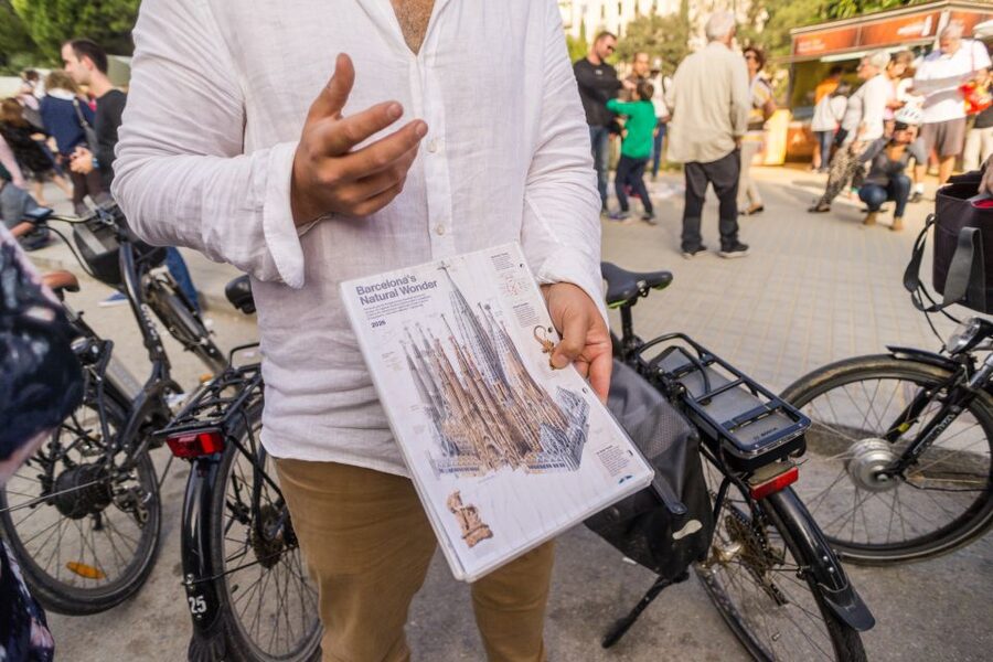 barcelona: Gaudi Highlights eBike tour - Ciutadella Park and Gaudí’s Cascada Monumental
