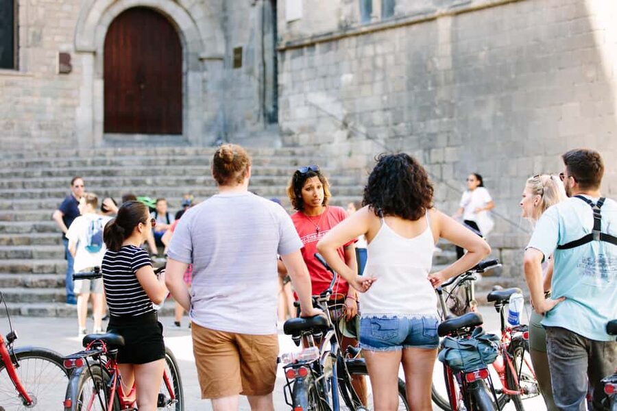 Barcelona: Guided Highlights Bike or eBike Tour (3 Hours) - Why a Bike Is a Smart Way to Meet Barcelona