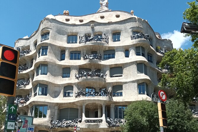 Barcelona Highlights Bike Tour - Port Vell, Las Ramblas, and the Columbus monument
