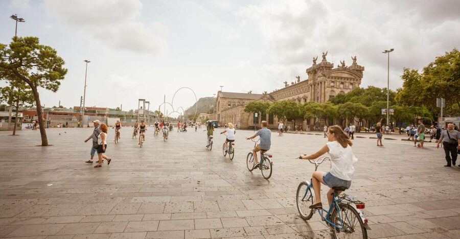 Barcelona Montjuic Three-Hour Bike Tour - Climbing past the 1929 exhibition legacy