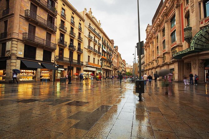 Barcelona Off the Beaten Track Bike Tour - Why this bike ride works as a first Barcelona activity