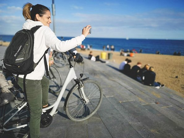 Barcelona: Private Bike/eBike Tour & Sagrada Familia Tickets - Bike, e-bike, and family practicalities