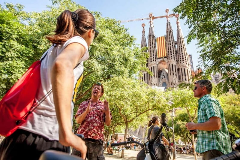 Barcelona: Private Group Bike Tour - Barceloneta, Port Vell, and the city’s changing identity