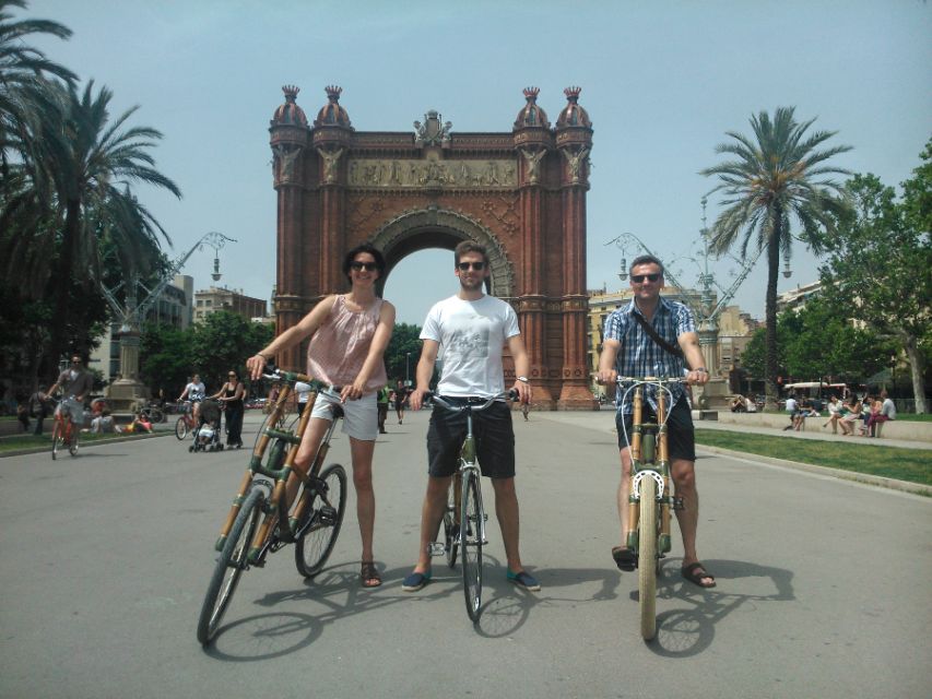 Barcelona: Private Highlights Tour by Bamboo Bicycle - Parc de la Ciutadella and Arc de Triomf
