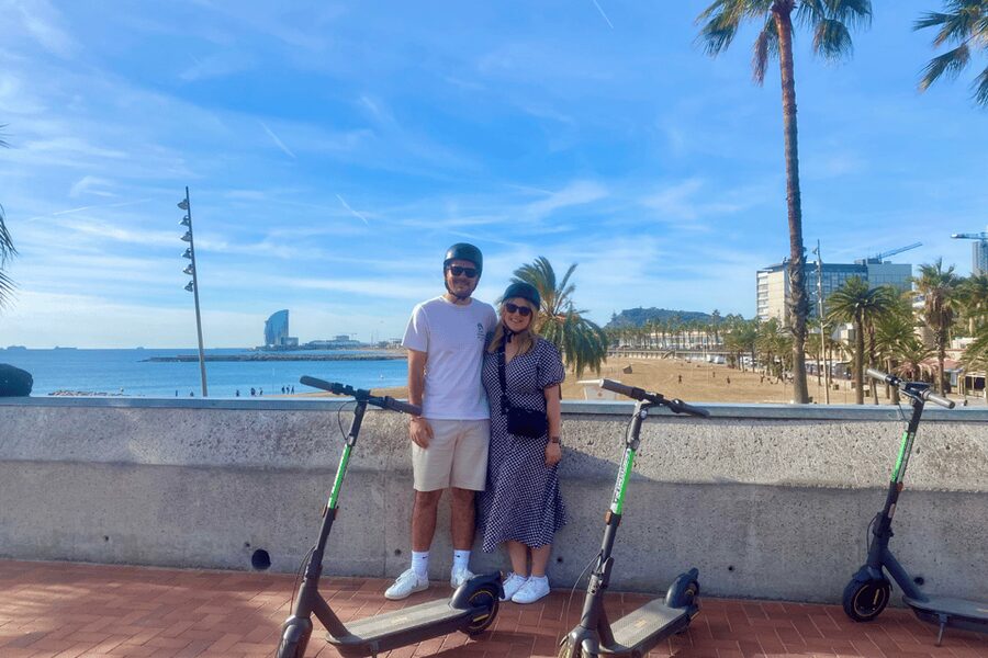 Barcelona: Sagrada Familia Electric Scooter or Bike Tour - The guide, photos, and overall feel