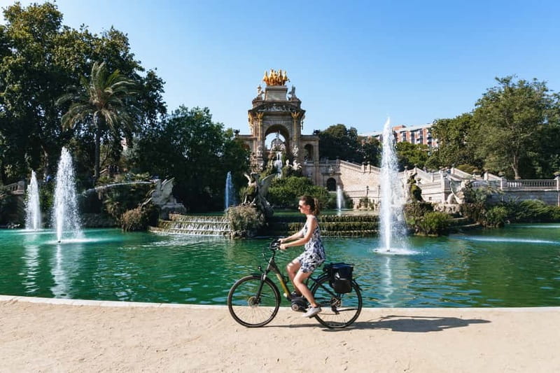 Barcelona: Sagrada Familia or City Tour by Bike or eBike - Regular bike or e-bike?