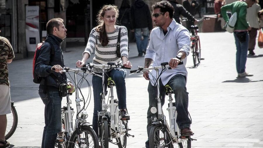 Barcelona: Small Group or Private Bike Tour - Key points to know before you ride