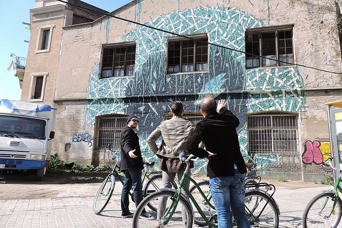 Barcelona Street Art and Graffitti Bicycle Tour - From Ciutat Vella to Barcelona’s seafront