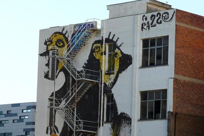Barcelona Street Art and Graffitti Bicycle Tour - Riding the beach and entering Poblenou