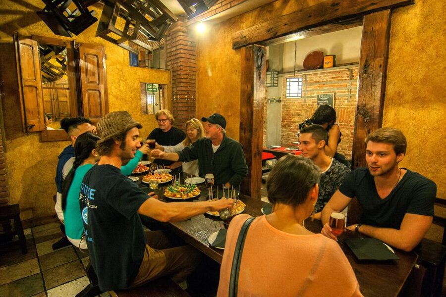 Barcelona Tapas 3-Hour Bike Tour - Four Tapas by the Sea