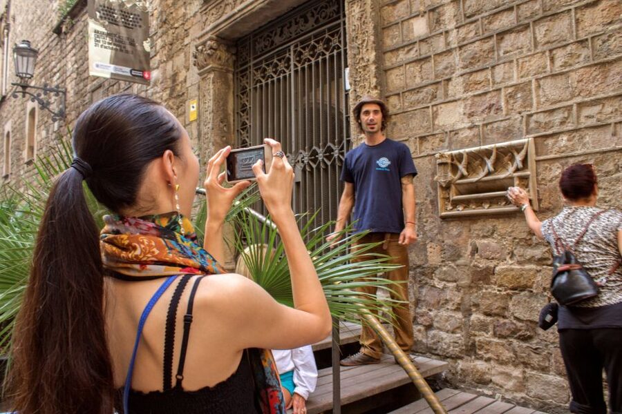 Barcelona Tapas 3-Hour Bike Tour - The Group Size Question