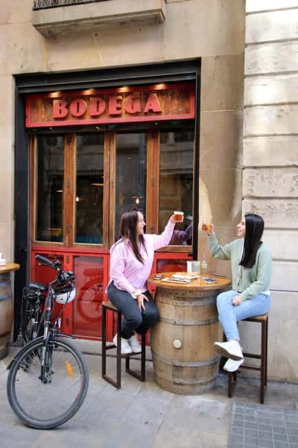 Barcelona: Tapas Tasting Tour by Regular Bike or E-Bike - Entering the Born district and its old lanes