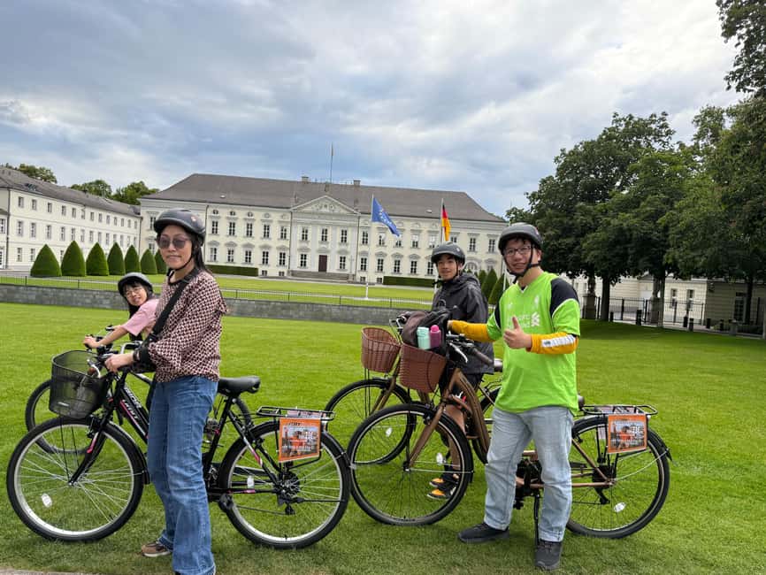 Berlin: 3-hour bike tour - A journey through time in the capital - The Victory Column and Bellevue Palace