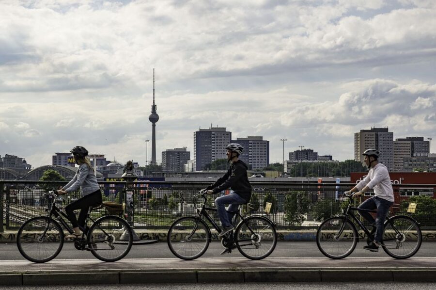 Berlin: 48-Hour or 72-Hour Bike Rental - Bike comfort, safety, and group use