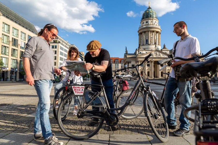 Berlin: E-Bike Tour of the Berlin Wall and Mitte Highlights - Key details at a glance