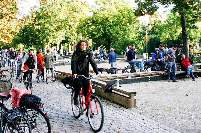 Berlin: Experience the Alternative Kreuzberg on a Bike Tour - Club der Visionäre and Wrangelkiez