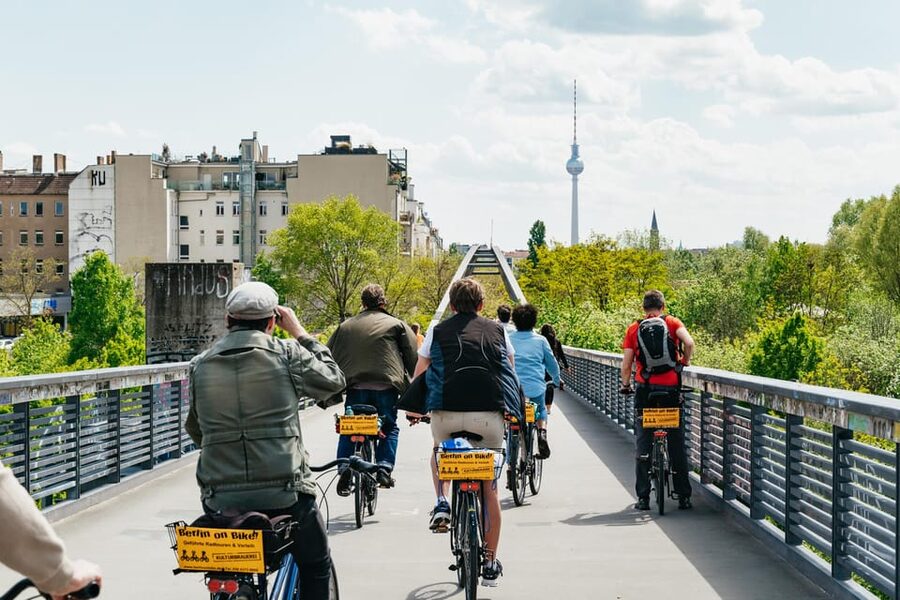 Berlin: Green City Guided Bike Tour - Key points at a glance