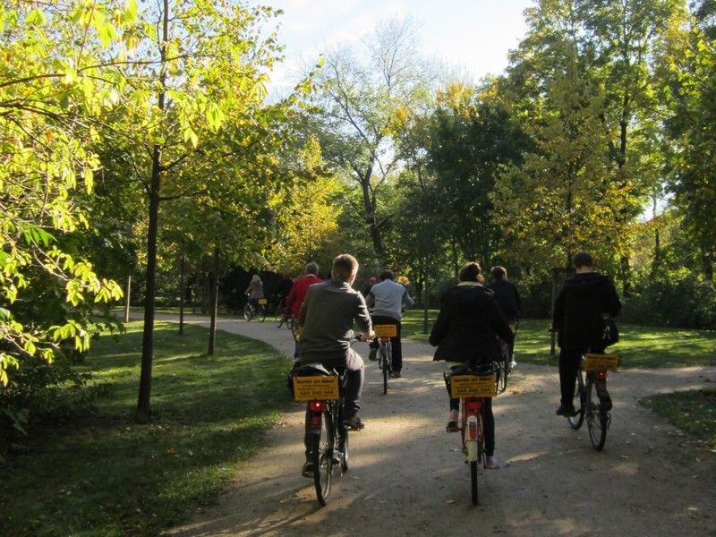 Berlin: Green City Guided Bike Tour - Creative spaces and Berlin’s sustainable future