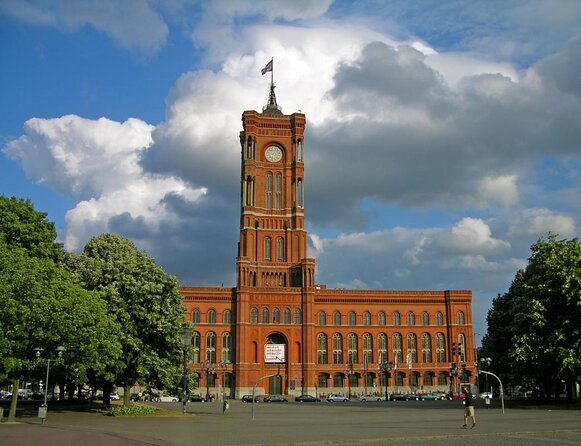 Berlin: Guided Bike Tour to Explore the Highlights - Key points to know before booking