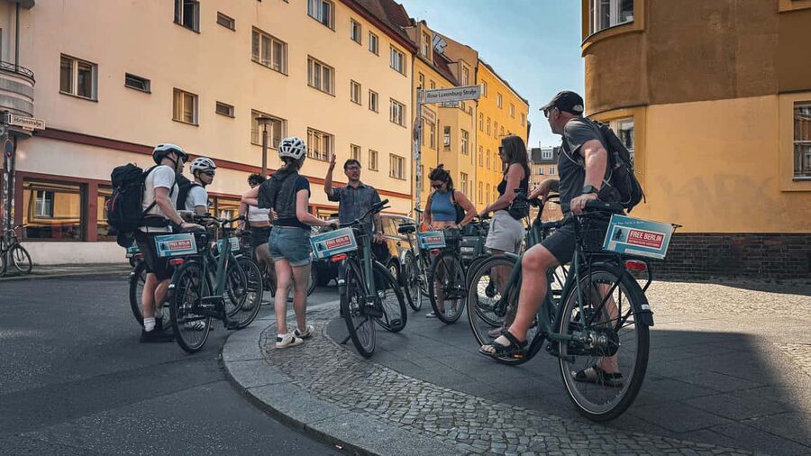 Berlin: The Wall and Third Reich Guided Bike Tour - Key points at a glance