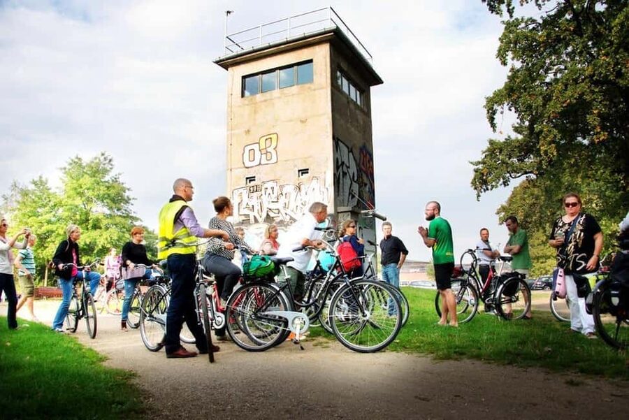 Berlin: The Wall and Third Reich Guided Bike Tour - Holocaust Memorial and Hitler’s bunker site