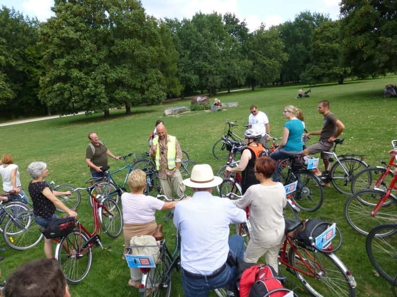 Berlin: Top secret bike tour and hidden gems of the city - Bikes, weather, and practical comfort