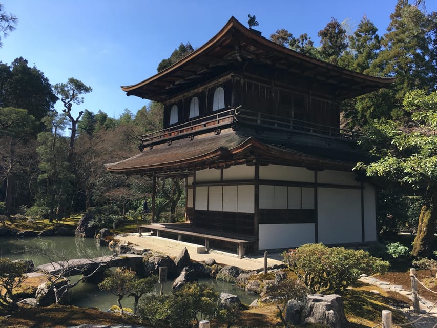 Best of Kyoto: Ginkakuji & Path of Philosophy E-Bike Tour - The guide makes or breaks a cultural bike tour