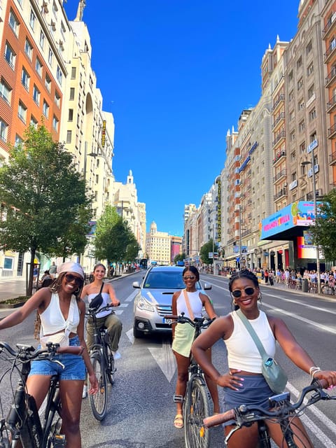 Best of Madrid: 3-Hour Guided Bike Tour in Small Groups - Retiro Park gives you a gentle opening