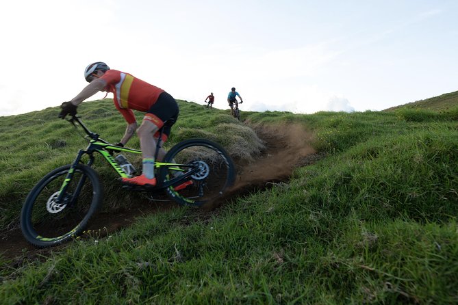 Big Island Mountain Biking on Anna Ranch - Starting at historic Anna Ranch
