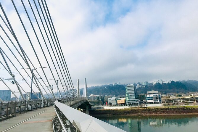 Bike Around Portland Oregon: Art, Culture, Bridges, Poetry - Why a bike is a smart way to meet Portland