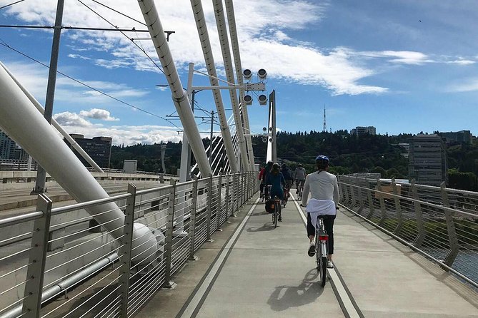 Bike Around Portland Oregon: Art, Culture, Bridges, Poetry - South Waterfront and the Aerial Tram