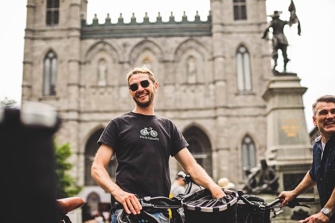 Bike / E-bike Tour : Downtown, Old Montreal, Waterfront by Fitz - Starting at 87 Rue de la Commune E