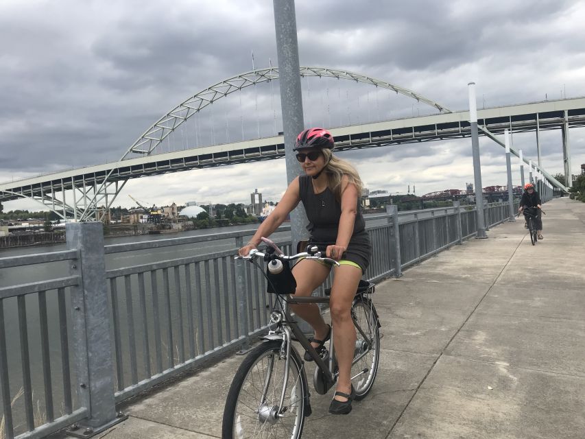 Bike Portland: Bridges, Neighborhoods, Poetry, and Roses - Key points at a glance