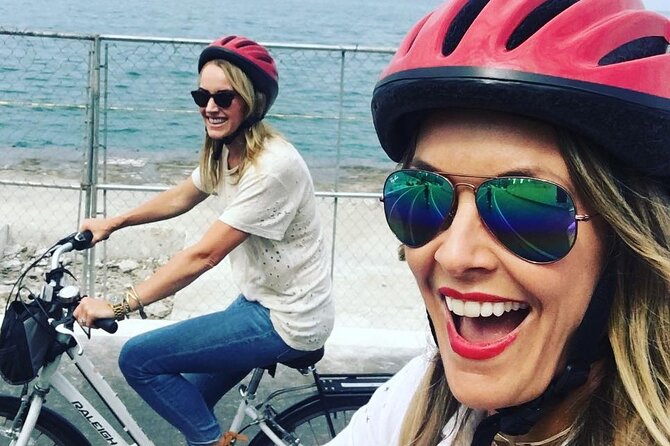 Bike Tour of Chicago's Lakefront Neighborhoods - Old Town and St. Michael’s Church