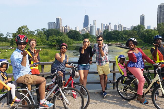 Bike Tour of Chicago's Lakefront Neighborhoods - Magnificent Mile and the edge of downtown