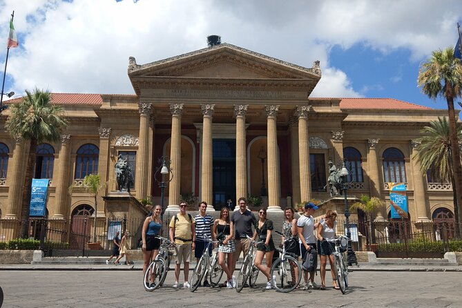 Bike tour of the historic center of Palermo with tasting - Norman Palace and Palermo Cathedral