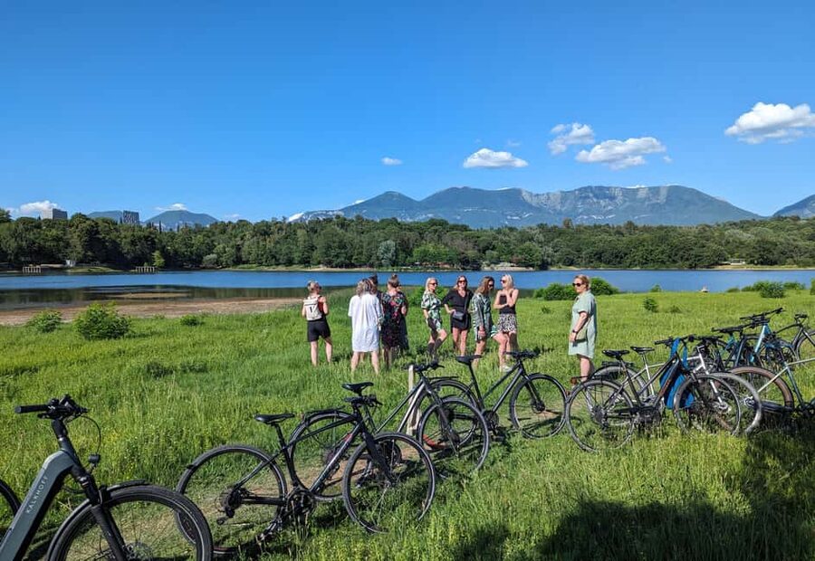 Bike Tour Tirana Highlights - Starting behind the New Bazaar