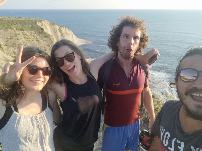 Bike with Pintxos & Drinks in Getxo. Bilbao´s scenic seaside - Key points at a glance