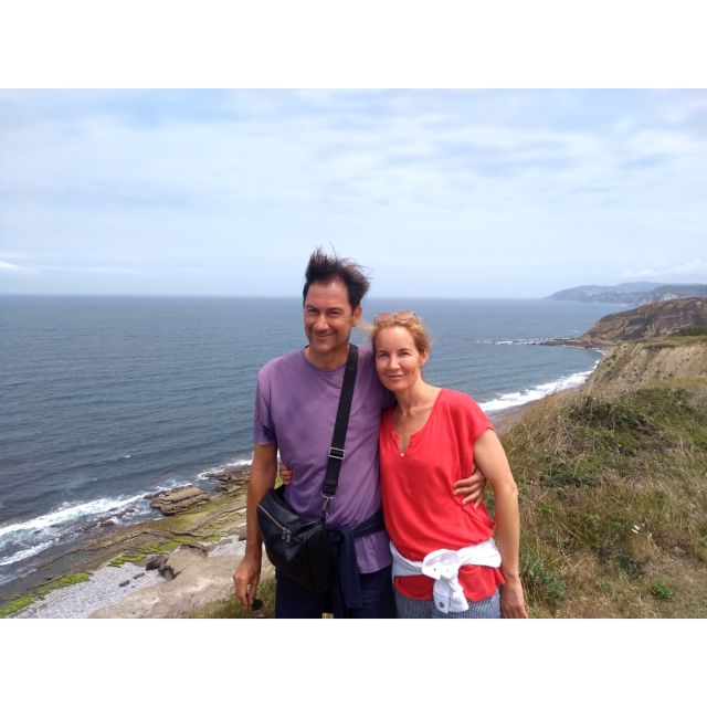 Bike with Pintxos & Drinks in Getxo. Bilbao´s scenic seaside - Riding through Getxo and Algorta