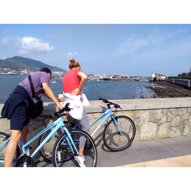Bike with Pintxos & Drinks in Getxo. Bilbao´s scenic seaside - The guides make a real difference