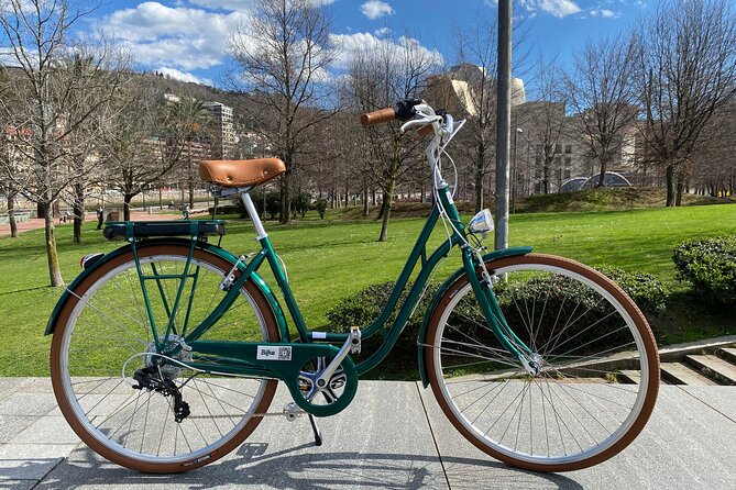 BILBAO-City Highlights Bike Tour - Starting at the Guggenheim Museum