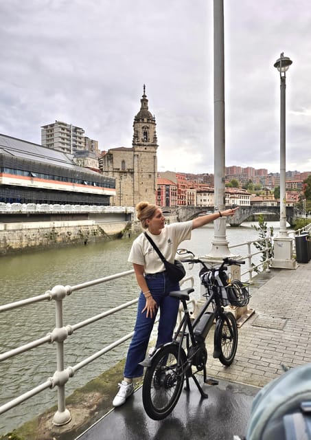 Bilbao: Guided Highlights Small Group or Private E-Bike Tour - Guides who make the history personal