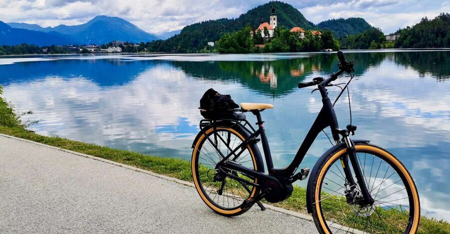 Bled: e-Bike Rental - Riding to Vintgar Gorge from Bled